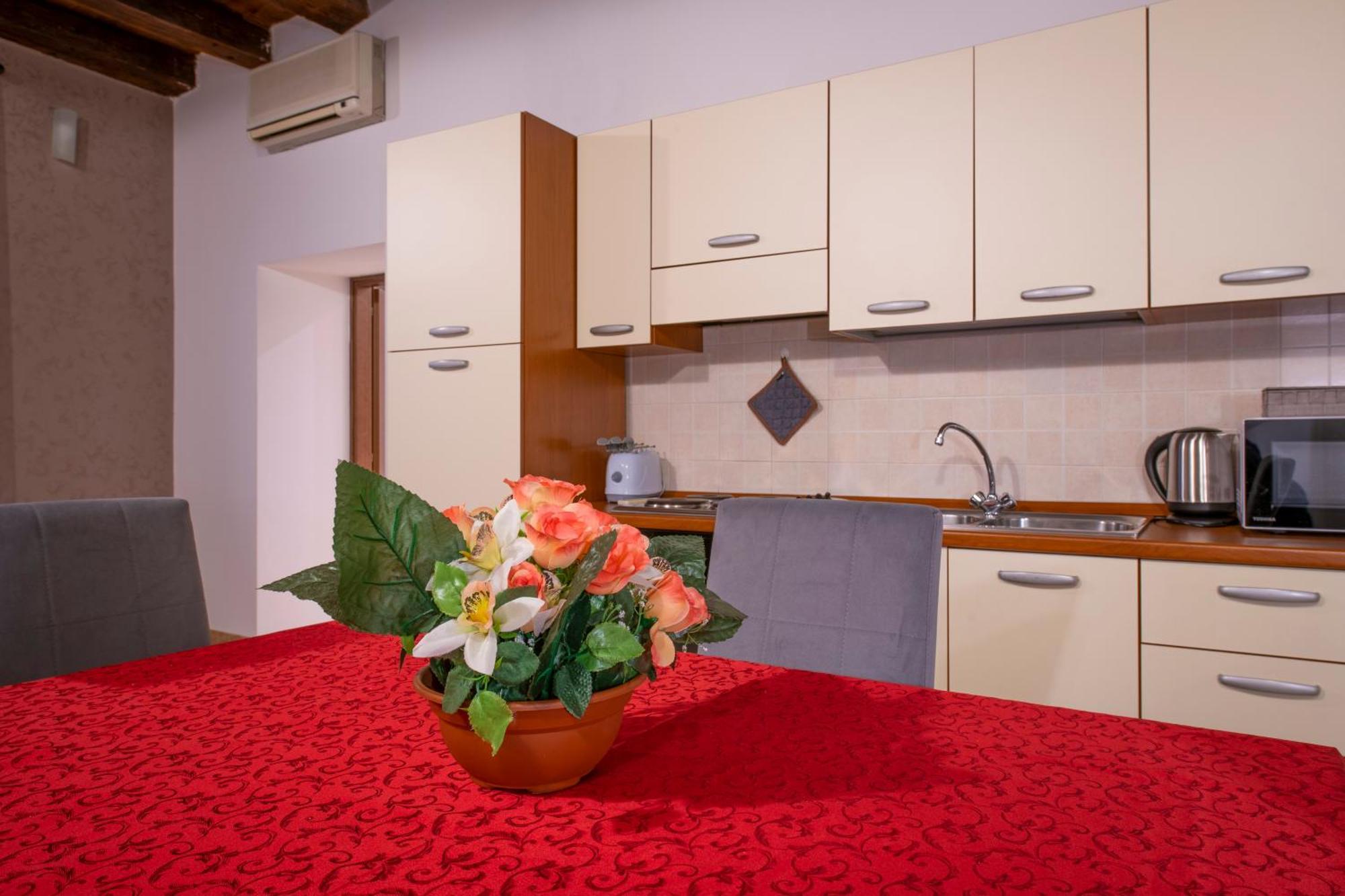 Palace Home Mazzini Verona Center 1 Eksteriør bilde