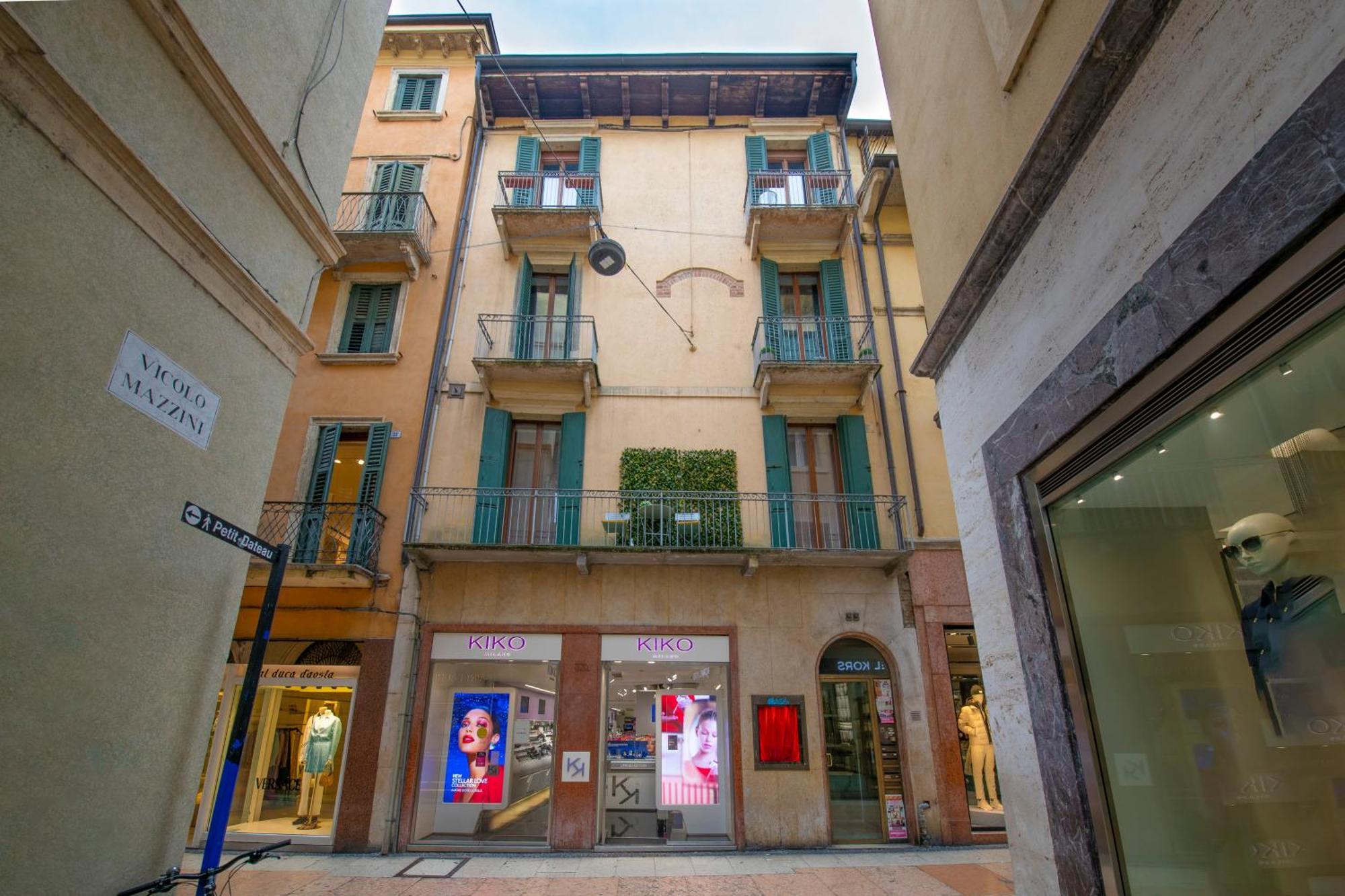 Palace Home Mazzini Verona Center 1 Eksteriør bilde